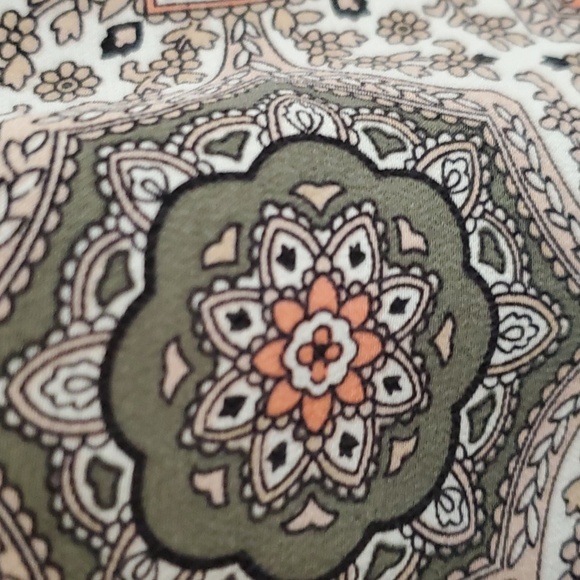 Joie tunic style top - Picture 3 of 5